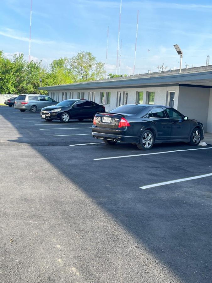 Broadway Inn Motel San Antonio Exterior photo