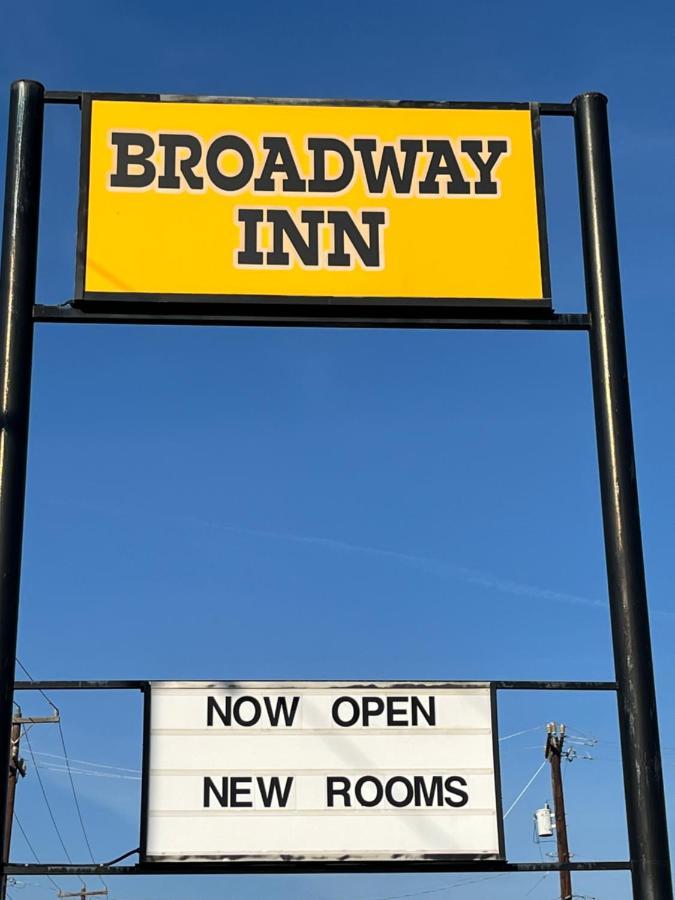 Broadway Inn Motel San Antonio Exterior photo